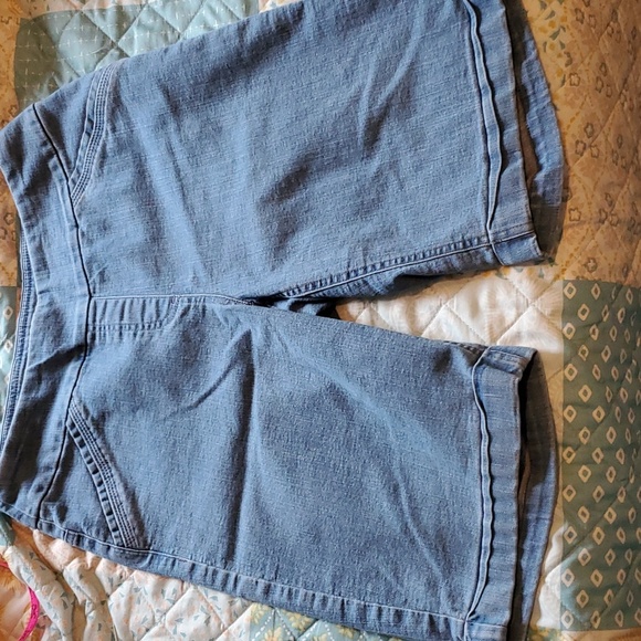 Ladies' Pull-on denim shorts size 12 - Picture 2 of 10